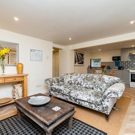 Pass The Keys Lovely 1 Bed Apartment With Free Parking Bath Eksteriør billede