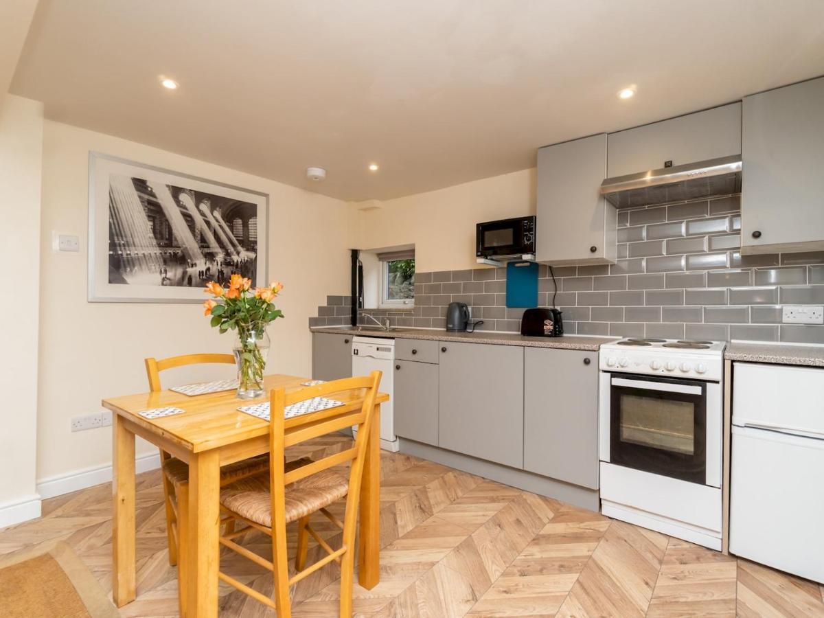 Pass The Keys Lovely 1 Bed Apartment With Free Parking Bath Eksteriør billede