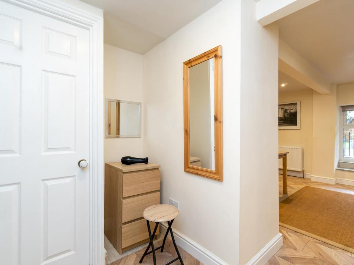 Pass The Keys Lovely 1 Bed Apartment With Free Parking Bath Eksteriør billede